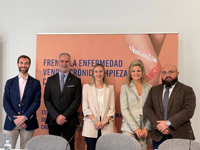 Ponentes de la rueda de prensa organizada por Servier