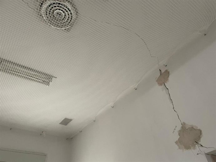 Imagen aportada por el sindicato acerca de los desperfectos del consultorio de El Coronil.