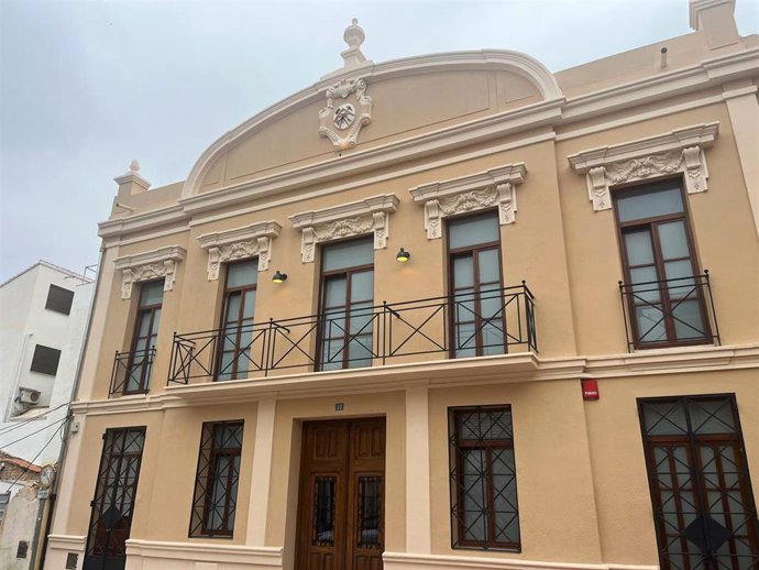 El Ayuntamiento de Burjassot recepciona las obras del Teatro El Progrés, paso previo a su reapertura