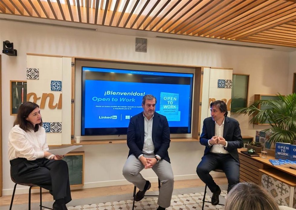 Presentación del libro Open to Work en las oficinas de LinkedIn.