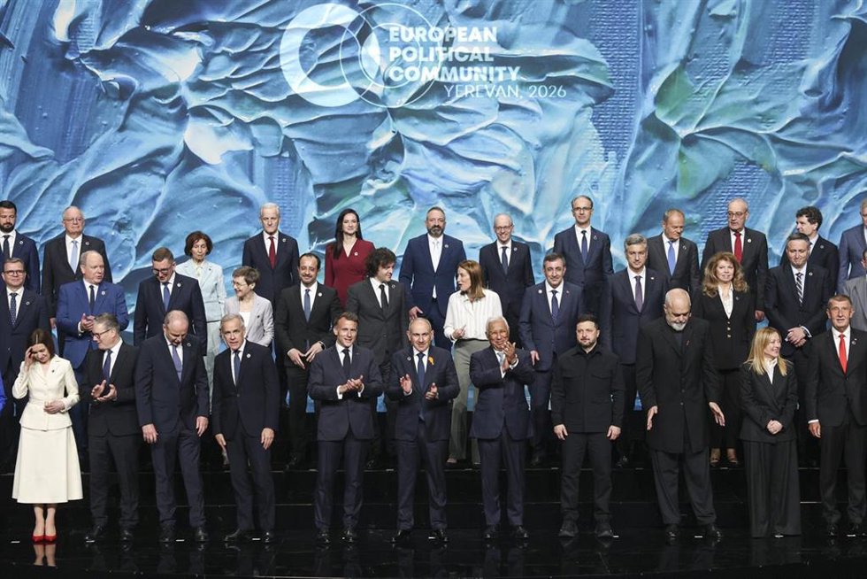 Foto de familia durante la cumbre de la Comunidad Política Europea que se celebra este lunes en Armenia