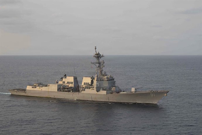 April 22, 2026, Arabian Sea, International Waters: The U.S. Navy Arleigh Burke-class guided-missile destroyer USS Pinckney patrols during a maritime blockade against ships entering or exiting Iranian ports and coastal areas, April 17, 2026, on the Arabian