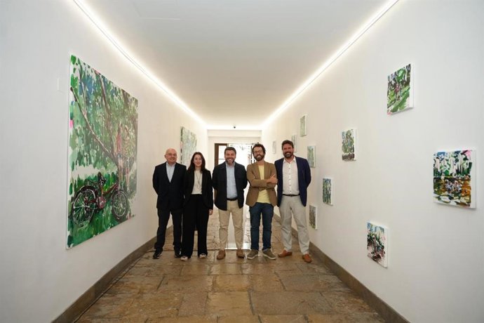 Cort exhibirá en el Espai Cor a partir desde el martes hasta el 28 de junio la exposición 'Habitar la natura' .