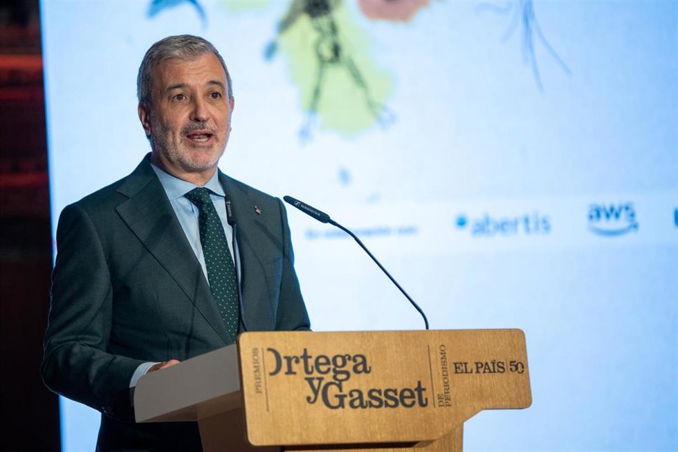 El alcalde de Barcelona, Jaume Collboni, interviene durante la gala de entrega de los Premios Ortega y Gasset de Periodismo