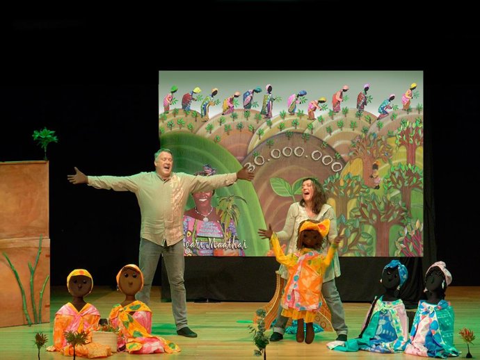 Archivo - Arxive - 'La Mama Dels Arbres' És Una Peça Escènica Creada Per la Companyia Catalana Fes-T'ho Com Vulguis