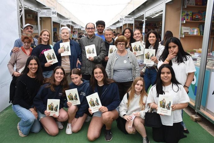 Asistentes a la Fira del Llibre
