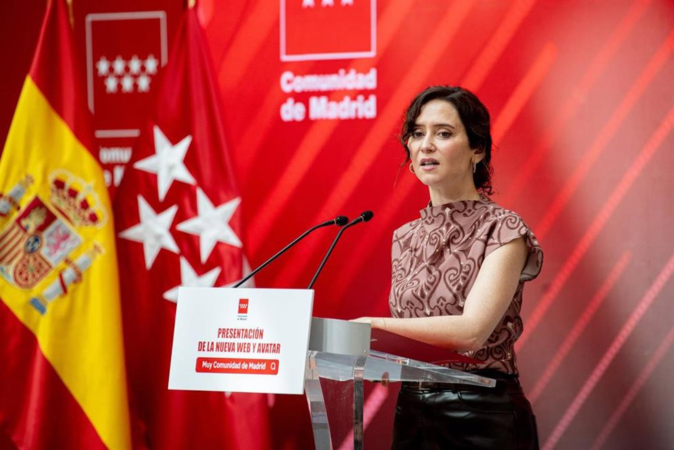 La presidenta de la Comunidad de Madrid, Isabel Díaz Ayuso, presenta el avatar SOL, a 28 de abril de 2026, en Madrid (España). El avatar SOL creado con Inteligencia Artificial para responder consultas de los ciudadanos desde la página web institucional, q