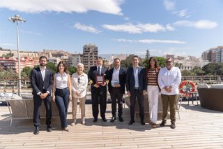 El crucero VidantaWorld's Elegant hace escala por primera vez en Almería