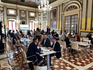 Representantes del Ayuntamiento de Almería durante las V Jornadas de Conectividad Aérea celebradas en Reus (Tarragona).