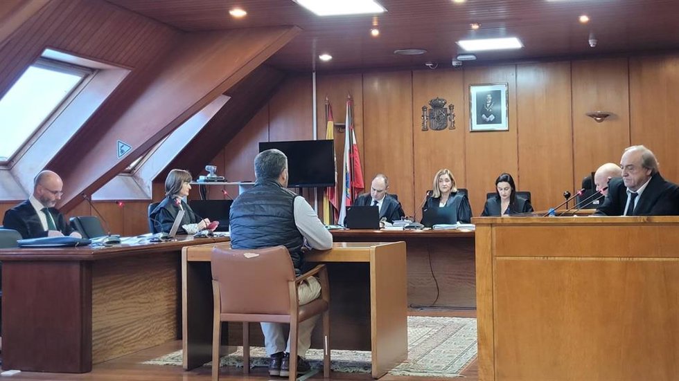 Archivo - El alcalde de Ribamontán al Monte, Joaquín Arco, en el juicio contra él por presunta prevaricación