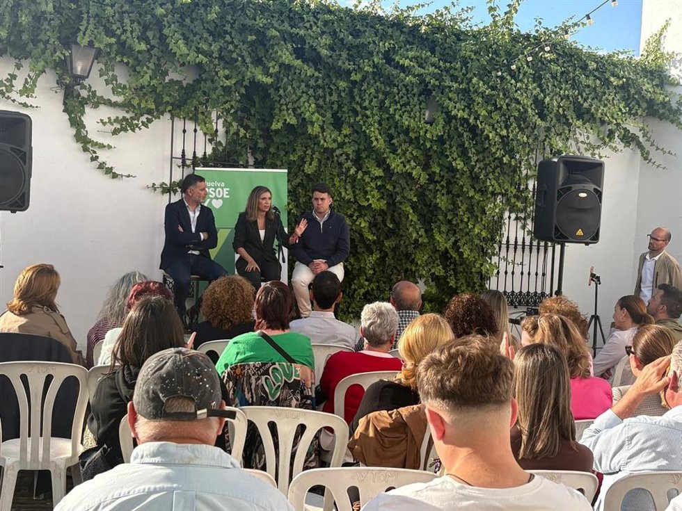 Acto público del PSOE en Moguer.