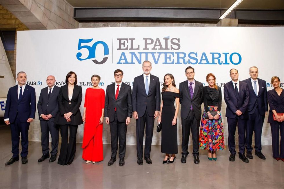 Foto de familia con los Reyes en el 50 aniversario de 'El País' este lunes