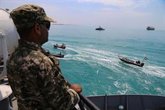 Foto: Irán acusa a EEUU de matar a cinco civiles en los ataques en los que Washington alega haber neutralizado lanchas iraníes