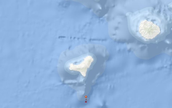 Localización del cayuco rescatado por Salvamento Marítimo en aguas próximas a El Hierro