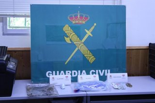 Tres detenidos por tráfico de drogas en la segunda fase de la Operación Compay OU de la Guardia Civil.