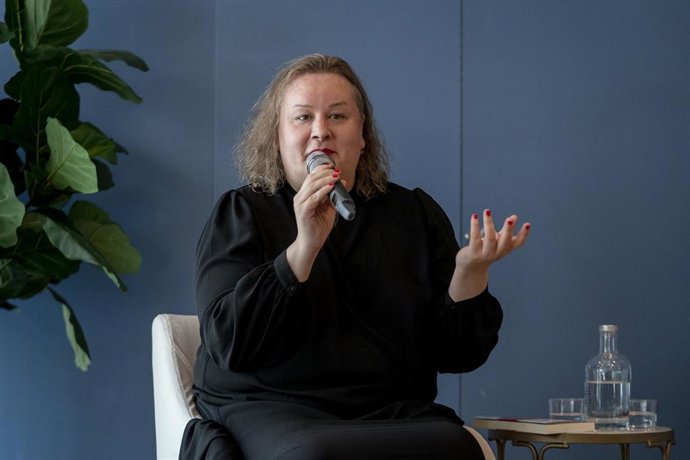 Archivo - La Escritora Alana S Portero presenta su novela 'La mala costumbre', en el Hotel Iberostar Las Letras Gran Vía, a 10 de mayo de 2023, en Madrid.