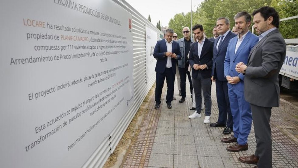 El Consejero de Vivienda, Transportes e Infraestructuras, Jorge Rodrigo Domínguez y el Consejero de Presidencia, Justicia y Administración Local, Miguel Ángel García Martín