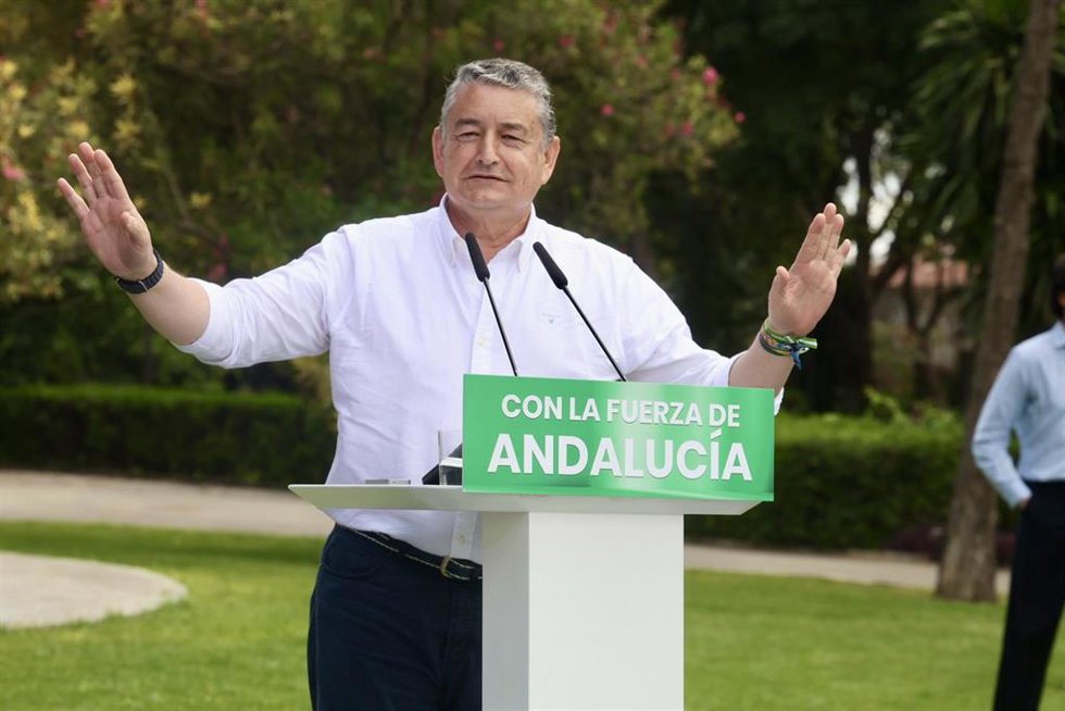 El candidato del PP por la provincia de Cádiz, Antonio Sanz, en un acto de campaña. (Archivo).