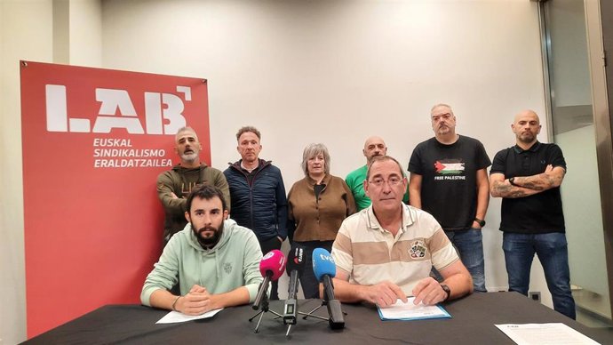 Rueda de prensa del sindicato LAB sobre VW Navarra