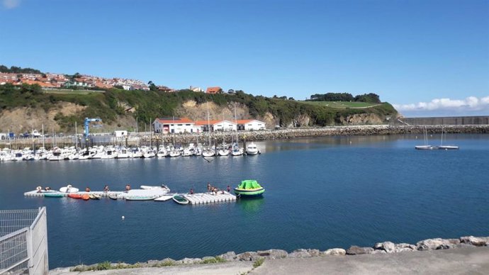 Archivo - Muelle de Luanco