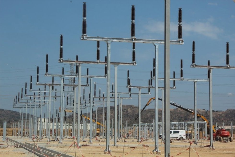 Archivo - Red Eléctrica avanza en la ejecución de Saguntum 220KV con el montaje eléctrico