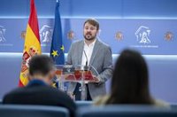 Sumar afirma que Sánchez se equivocó al elegir a un "personaje gris" como Ábalos, que "nunca" debió ser ministro