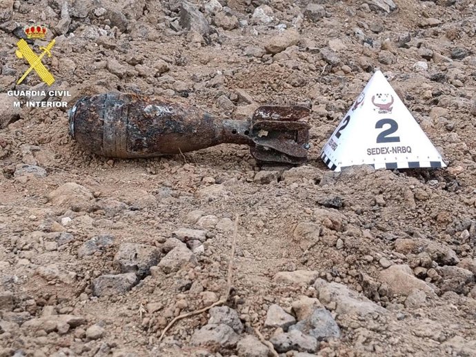 Proyectil desactivado por la Guardia Civil en Lanzarote