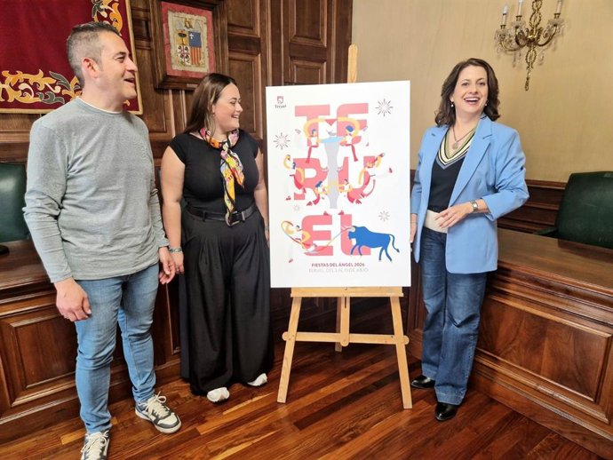 La obra, “El día que late Teruel”, de la joven diseñadora Irene Casas Gil, inspirada en la puesta del pañuelico y el toro ensogado, es la imagen de La Vaquilla de 2026