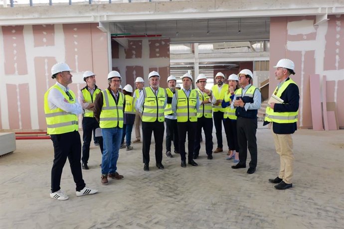 Visita a las obras de pabellones en El Ejido (Almería).