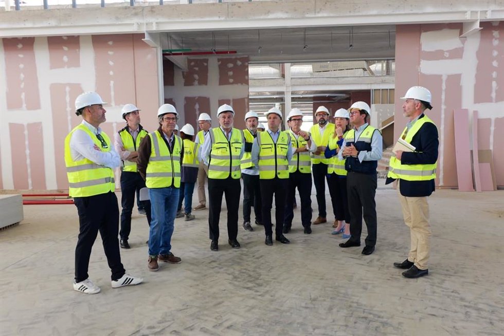Visita a las obras de pabellones en El Ejido (Almería).