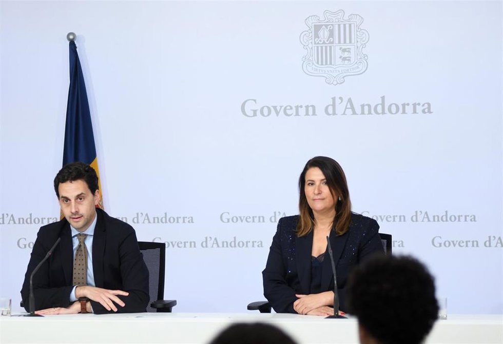 Guillem Casal i Maria Suárez durante la rueda de prensa.