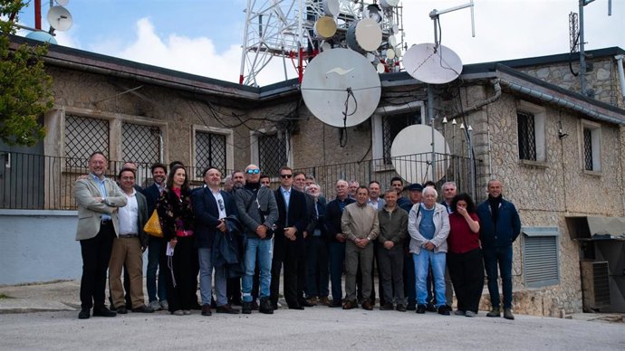 Acto de presentación de la puesta en marcha de la red autonómica de radio digital DAB+ en el centro emisor de Alfàbia.