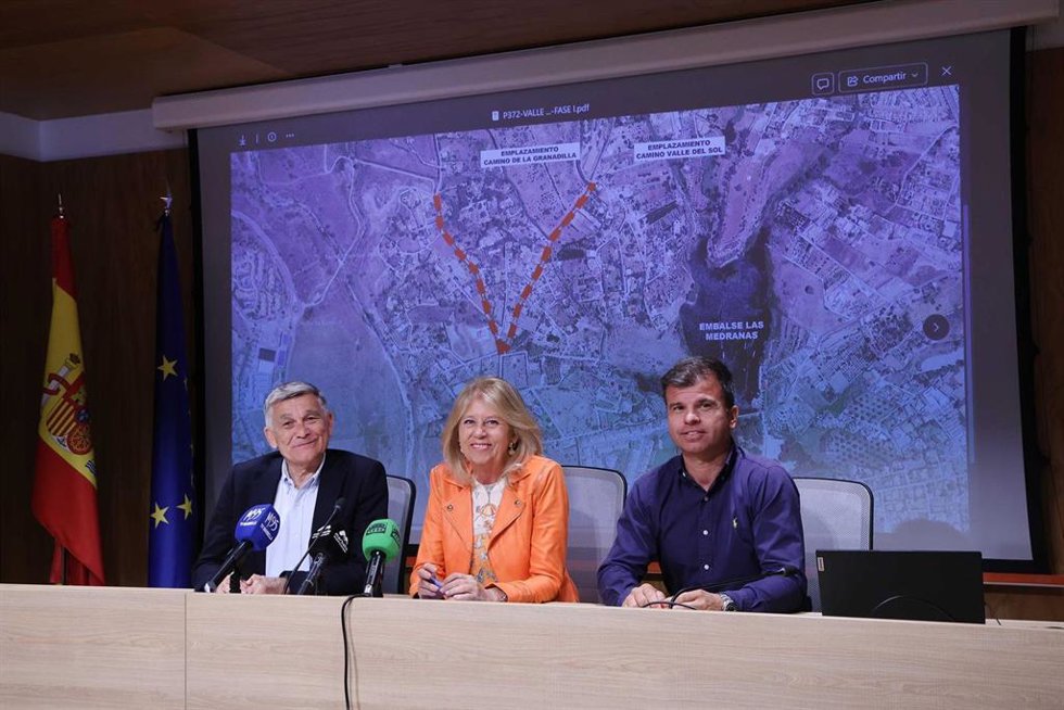 La alcaldesa de Marbella en rueda de prensa