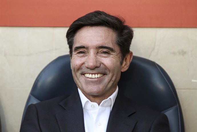 Archivo - Marcelino Garcia, head coach of Villarreal CF, looks on during the Spanish league, LaLiga EA Sports, football match played between Villarreal CF and Sevilla FC at La Ceramica stadium on May 25, 2025, in Villarreal, Spain.