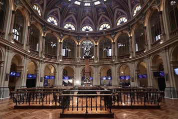 Archivo - Interior del Palacio de la Bolsa, en Madrid (España)