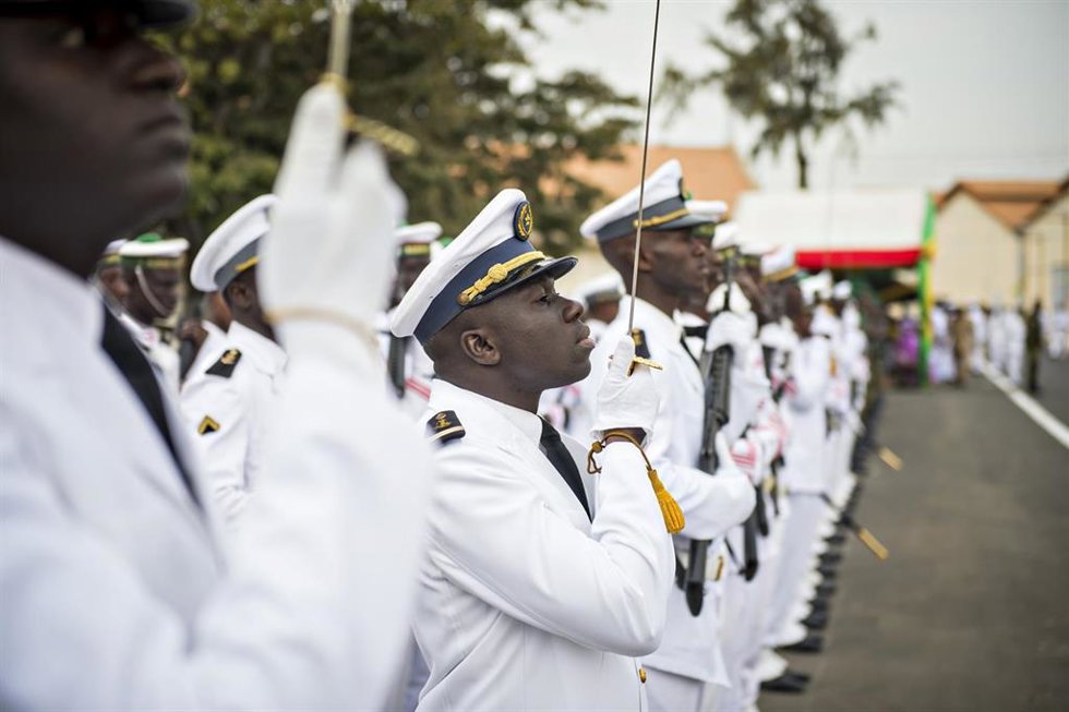 Archivo - Marineros senegaleses con uniforme de gala durante la celebración de la Armada de Senegal, el 22 de enero de 2015 en Dakar, Senegal.