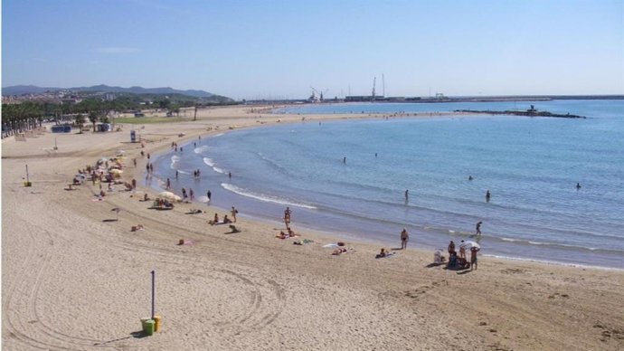 Playa de Adarró en Vilanova i la Geltrú (Barcelona).