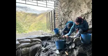 Documentan una cueva prehistórica a 2.235 metros de altitud en el Pirineo catalán