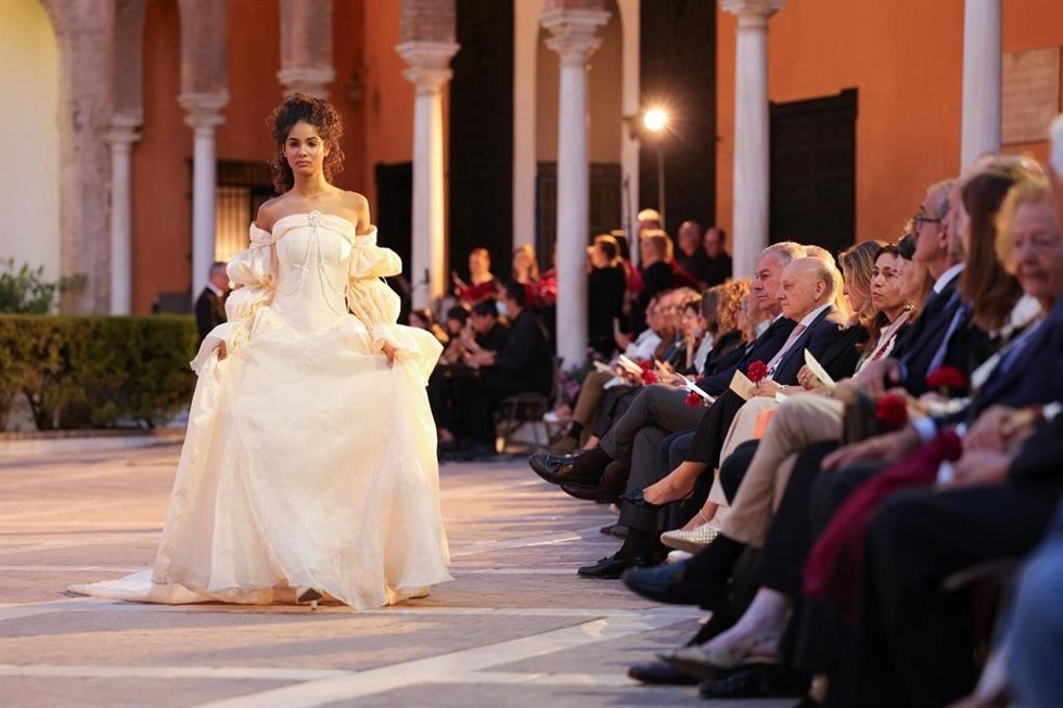 Desfile nupcial 'Carolus' con motivo del V Centenario de la boda del Emperador Carlos V con Isabel de Portugal.