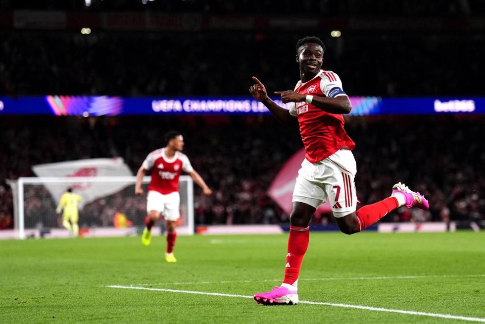 Bukayo Saka celebra un gol ante el Atlético de Madrid.