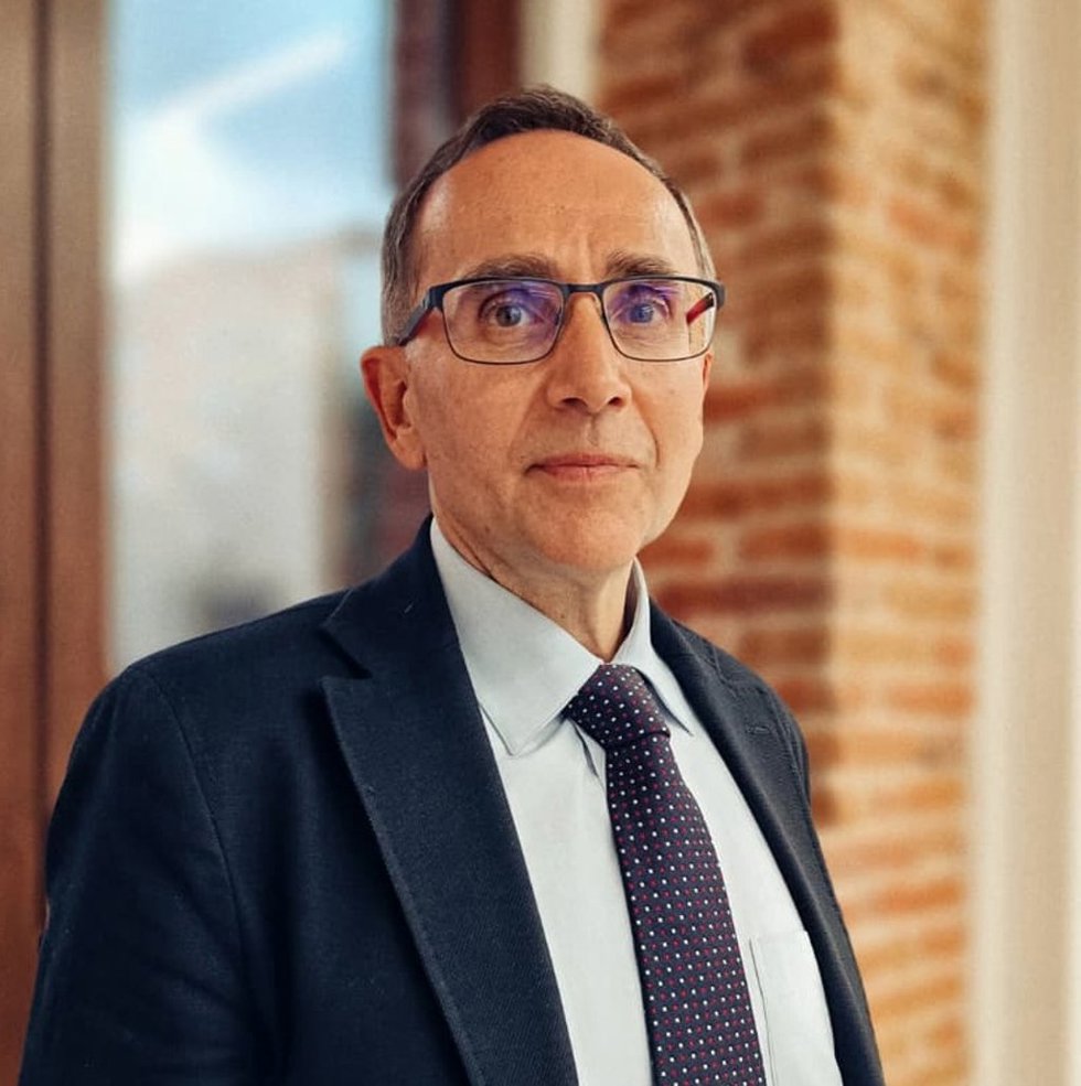 Carlos Belloso ofrece una conferencia sobre Francisco de Vitoria dentro del V Centenario de la Escuela de Salamanca.