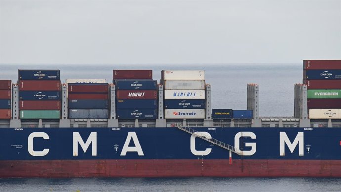 Archivo - Arquivo - 13 de abril de 2025, Marselha, França: O navio porta-contêineres Better Ways, da empresa CMA CGM, chega ao porto mediterrâneo francês de Marselha.