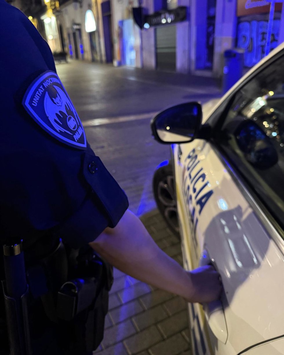 Un agente de la Policía Local de Palma.