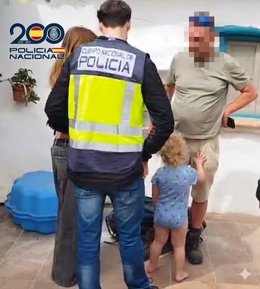Registro de la vivienda de la niña sustraída con el padrastro y hermanastro.