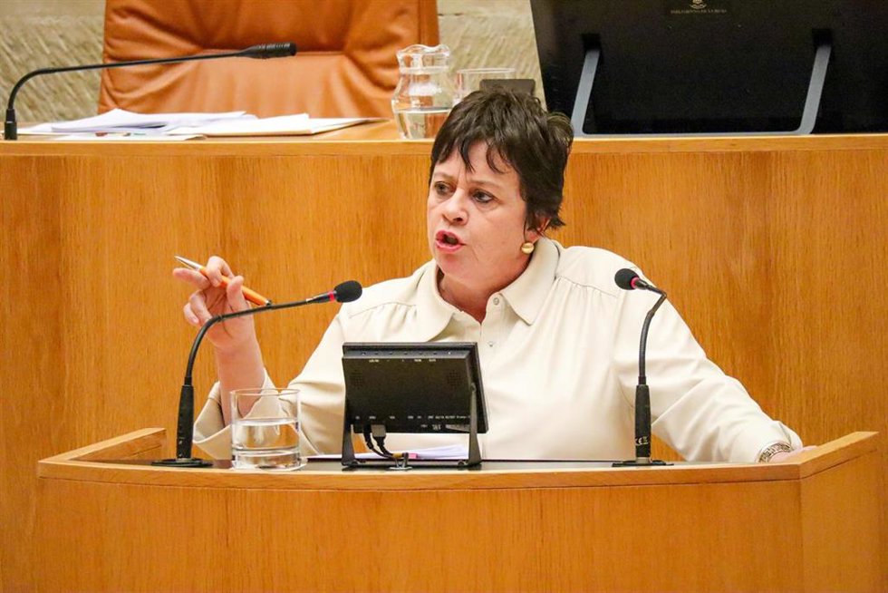 Archivo - La diputada de IU, Henar Moreno