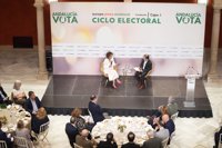 Montero valora el "magnífico trabajo" de Puente por la "seguridad" en infraestructuras: "El AVE a Málaga es un ejemplo"