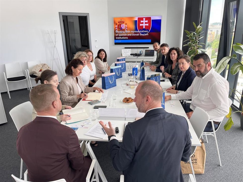 La Costa Blanca presenta su oferta en Bratislava para incrementar la llegada de turistas eslovacos a Alicante