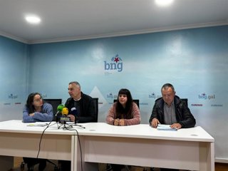 El Grupo Municipal del BNG en el Ayuntamiento de Ourense ofrece una rueda de prensa en el local comarcal para abordar asuntos relacionados con el borrador presupuestario local para 2026