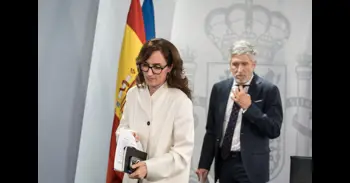 El barco 'MV Hondius' arribará en tres días a Canarias y los 14 españoles serán examinados en Madrid