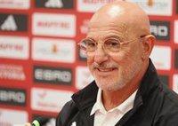 Luis de la Fuente: "Carvajal es muy importante en el vestuario, pero necesita tiempo"